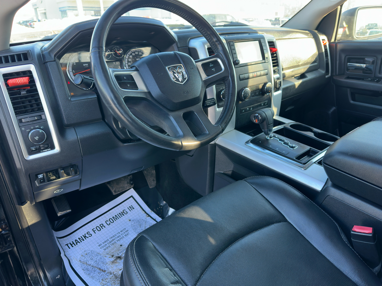 RAM 1500 4WD Crew Cab 140.5" Sport 2011