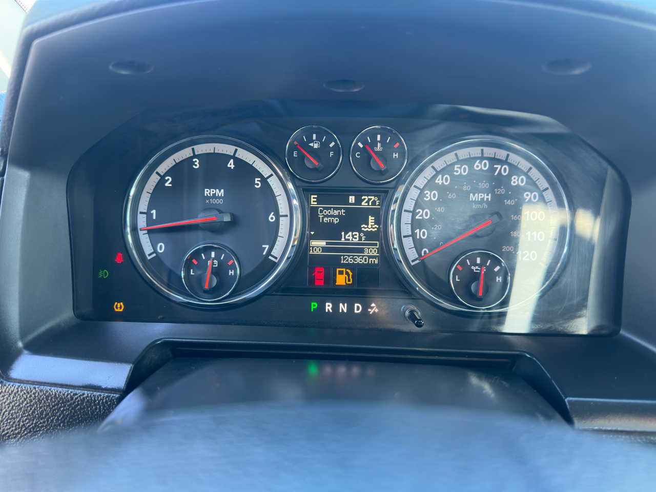 RAM 1500 4WD Crew Cab 140.5" Sport 2011