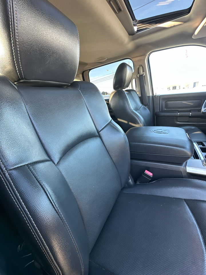 RAM 1500 4WD Crew Cab 140.5" Sport 2011