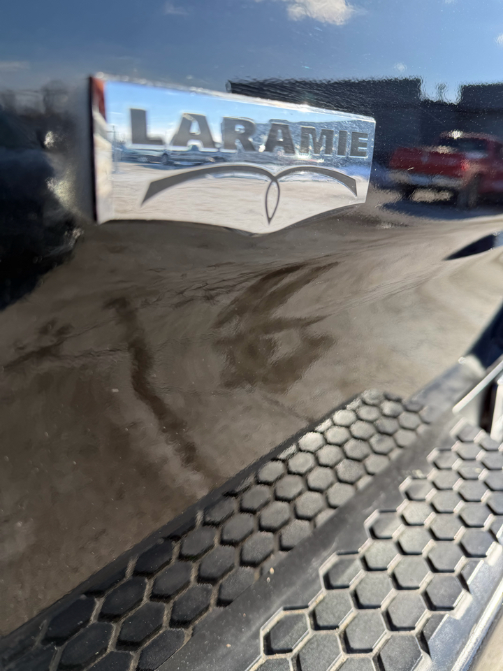 RAM 2500 4WD Crew Cab 149" Laramie 2014