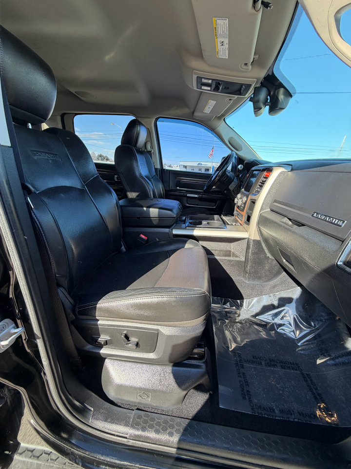 RAM 2500 4WD Crew Cab 149" Laramie 2014