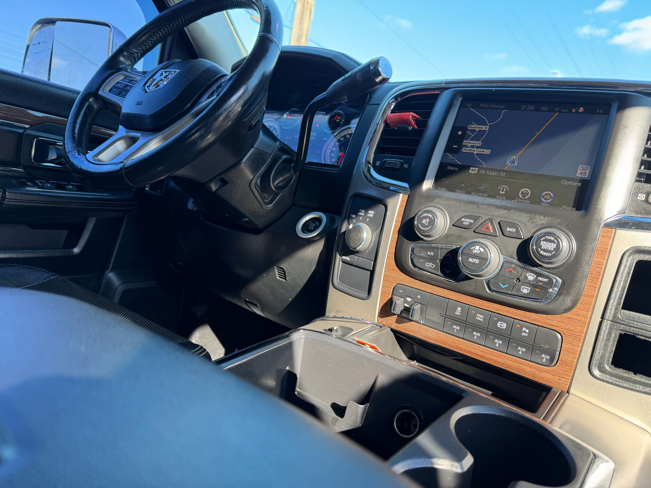 RAM 2500 4WD Crew Cab 149" Laramie 2014