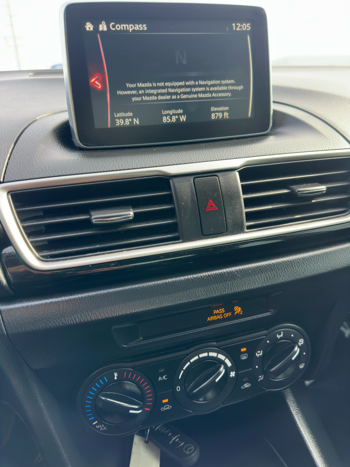 Mazda MAZDA3 4dr Sdn Man i Sport 2015