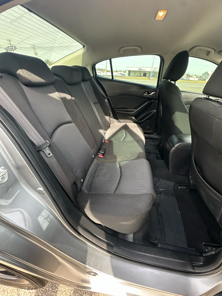 Mazda MAZDA3 4dr Sdn Man i Sport 2015