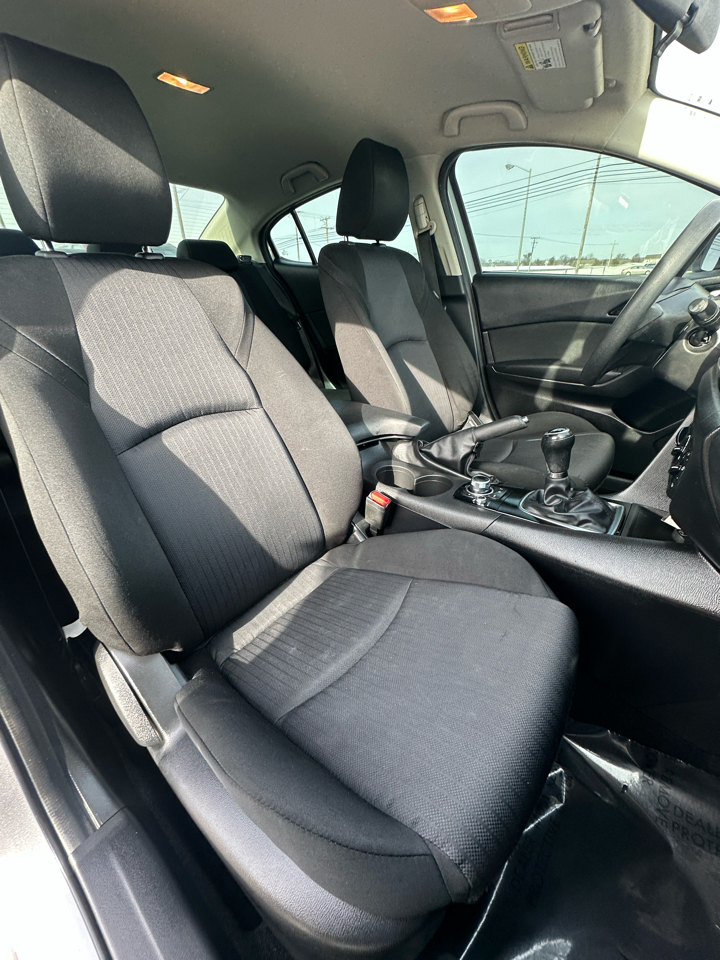Mazda MAZDA3 4dr Sdn Man i Sport 2015