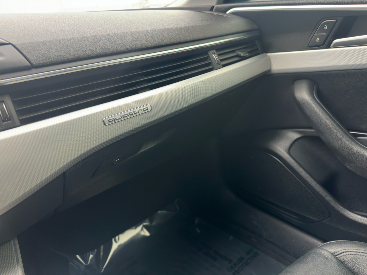 Audi A4 2.0 TFSI Auto Premium quattro AWD 2017