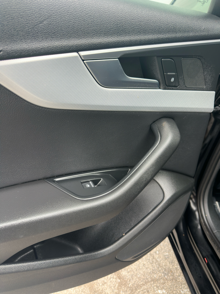 Audi A4 2.0 TFSI Auto Premium quattro AWD 2017