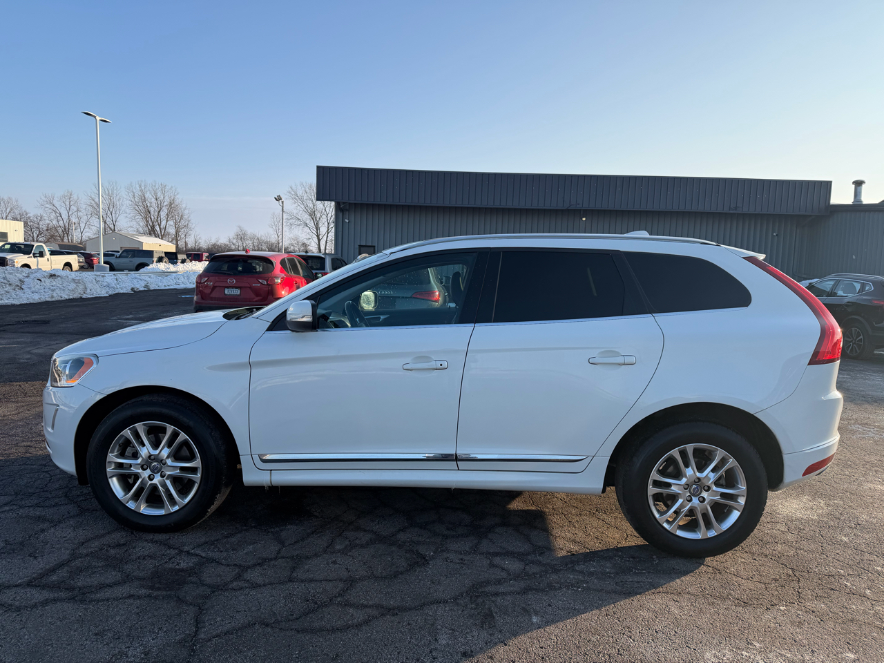 Volvo XC60 2015.5 FWD 4dr T5 Drive-E Premier 2015