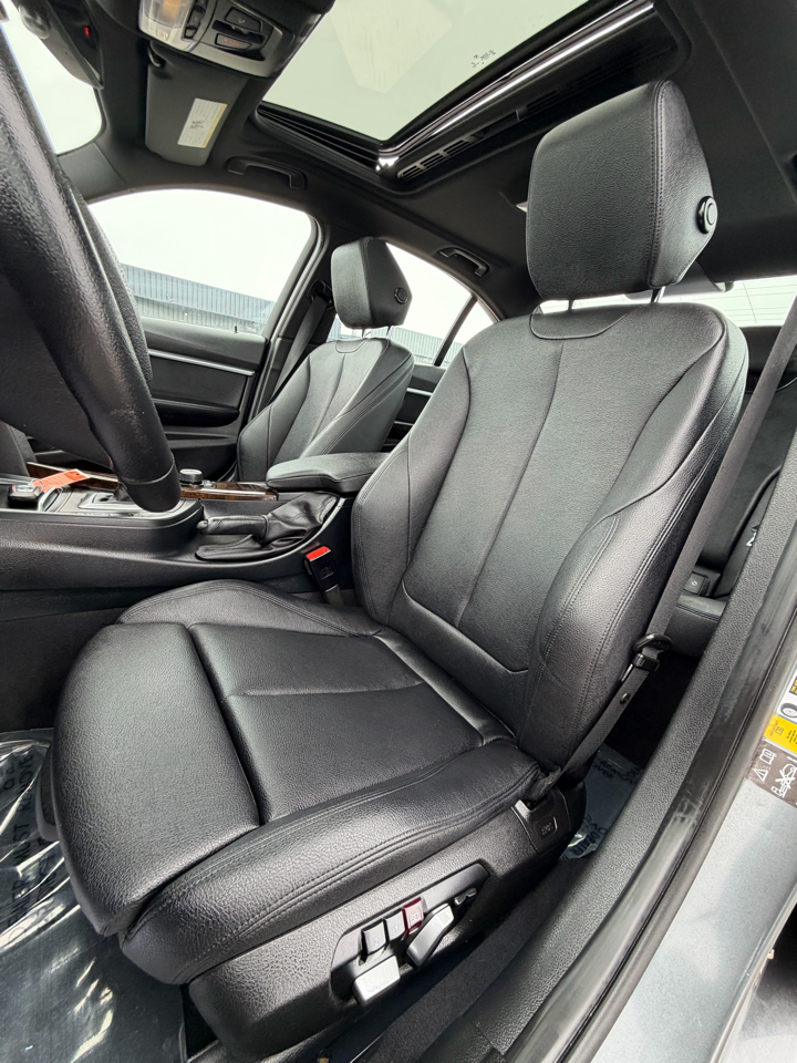 BMW 3 Series 4dr Sdn 328i xDrive AWD SULEV South Africa 2016