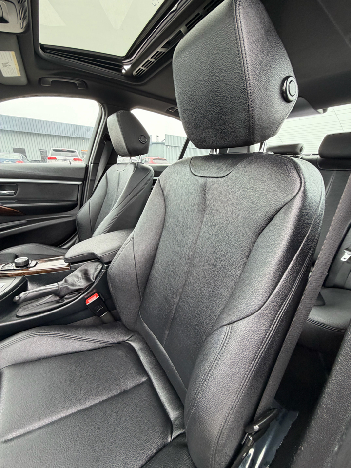 BMW 3 Series 4dr Sdn 328i xDrive AWD SULEV South Africa 2016