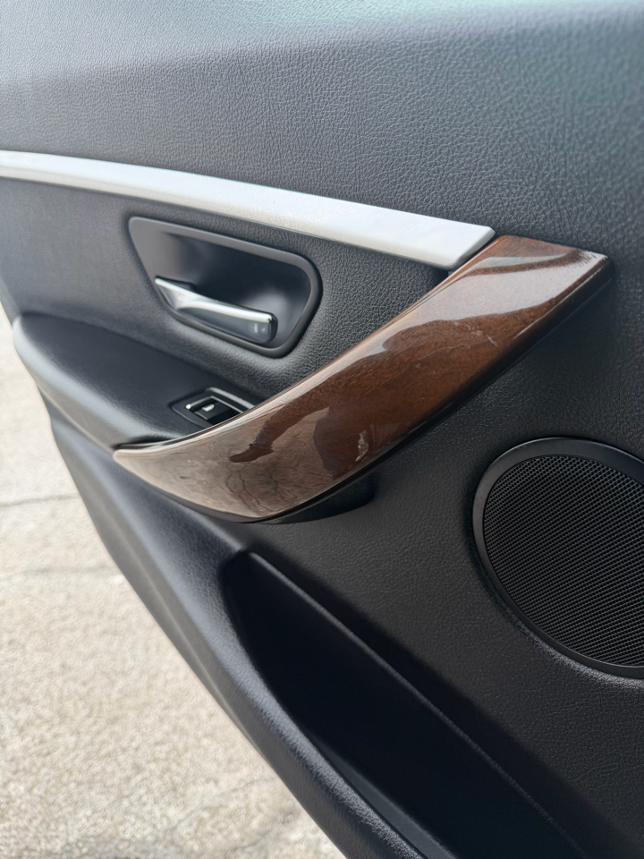 BMW 3 Series 4dr Sdn 328i xDrive AWD SULEV South Africa 2016