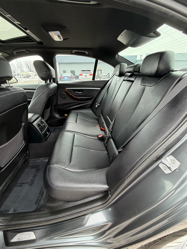 BMW 3 Series 4dr Sdn 328i xDrive AWD SULEV South Africa 2016