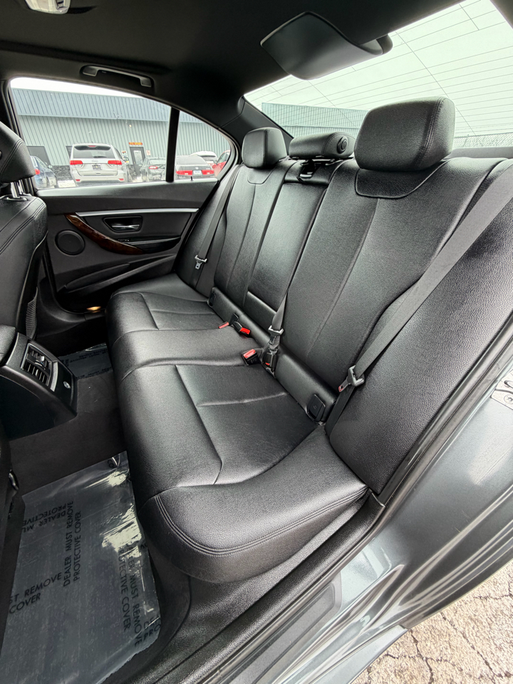 BMW 3 Series 4dr Sdn 328i xDrive AWD SULEV South Africa 2016