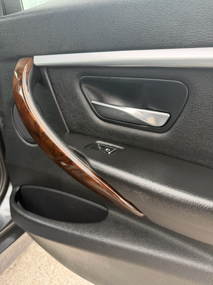 BMW 3 Series 4dr Sdn 328i xDrive AWD SULEV South Africa 2016