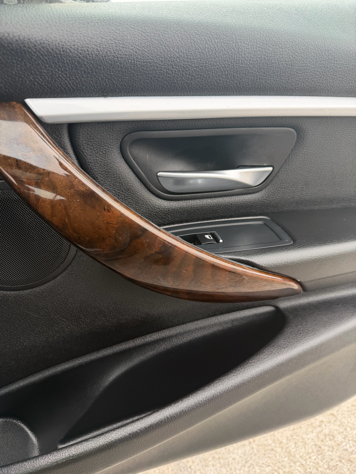 BMW 3 Series 4dr Sdn 328i xDrive AWD SULEV South Africa 2016