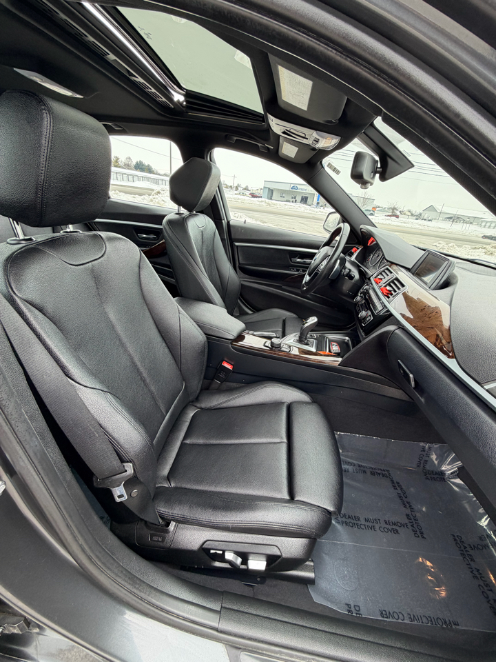 BMW 3 Series 4dr Sdn 328i xDrive AWD SULEV South Africa 2016