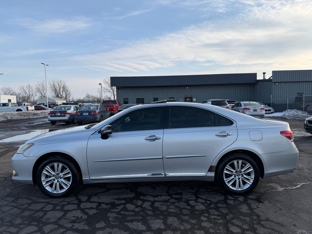 Lexus ES 350 4dr Sdn 2010