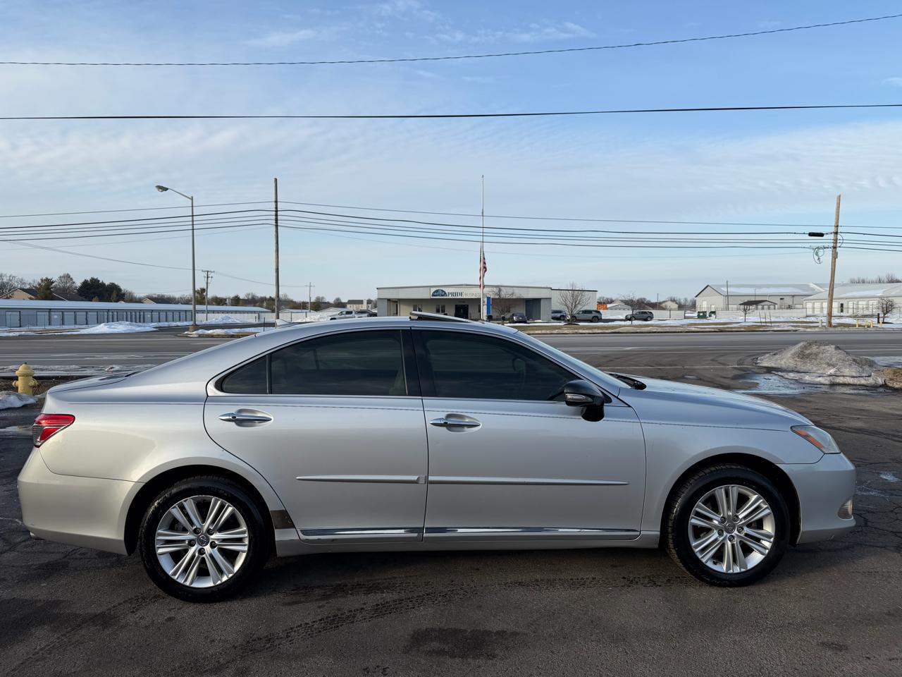 Lexus ES 350 4dr Sdn 2010