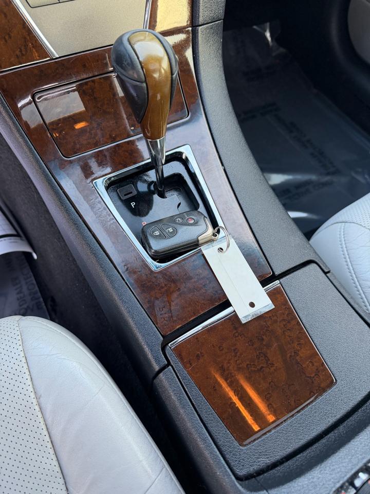 Lexus ES 350 4dr Sdn 2010
