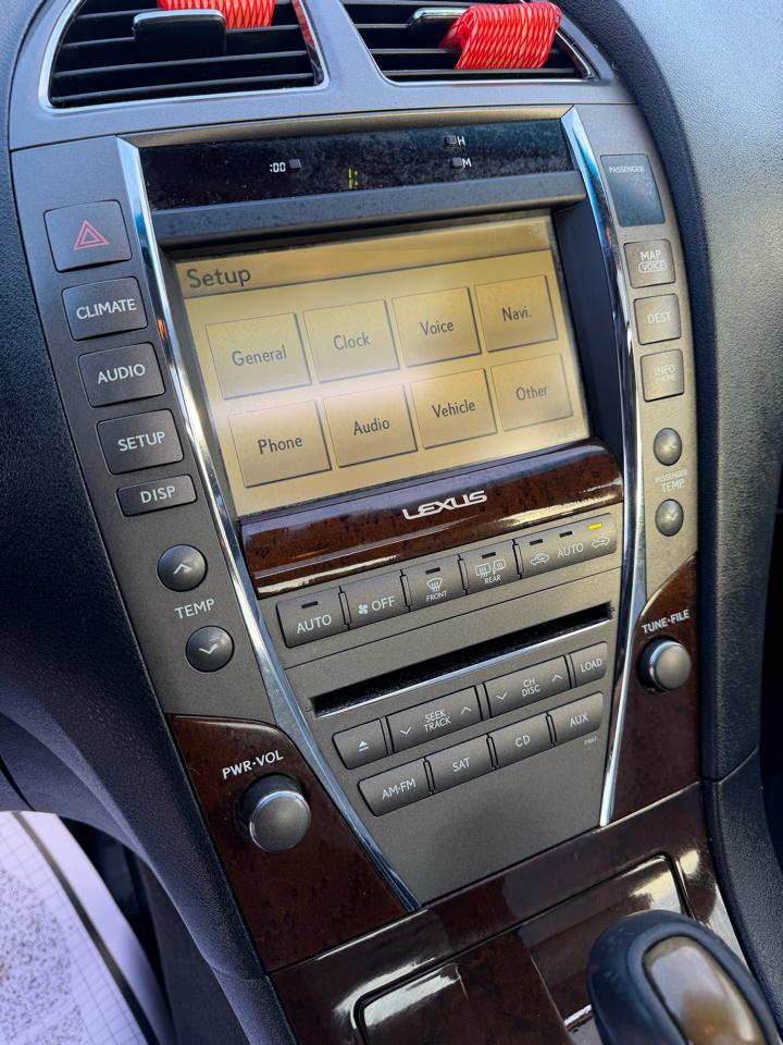 Lexus ES 350 4dr Sdn 2010