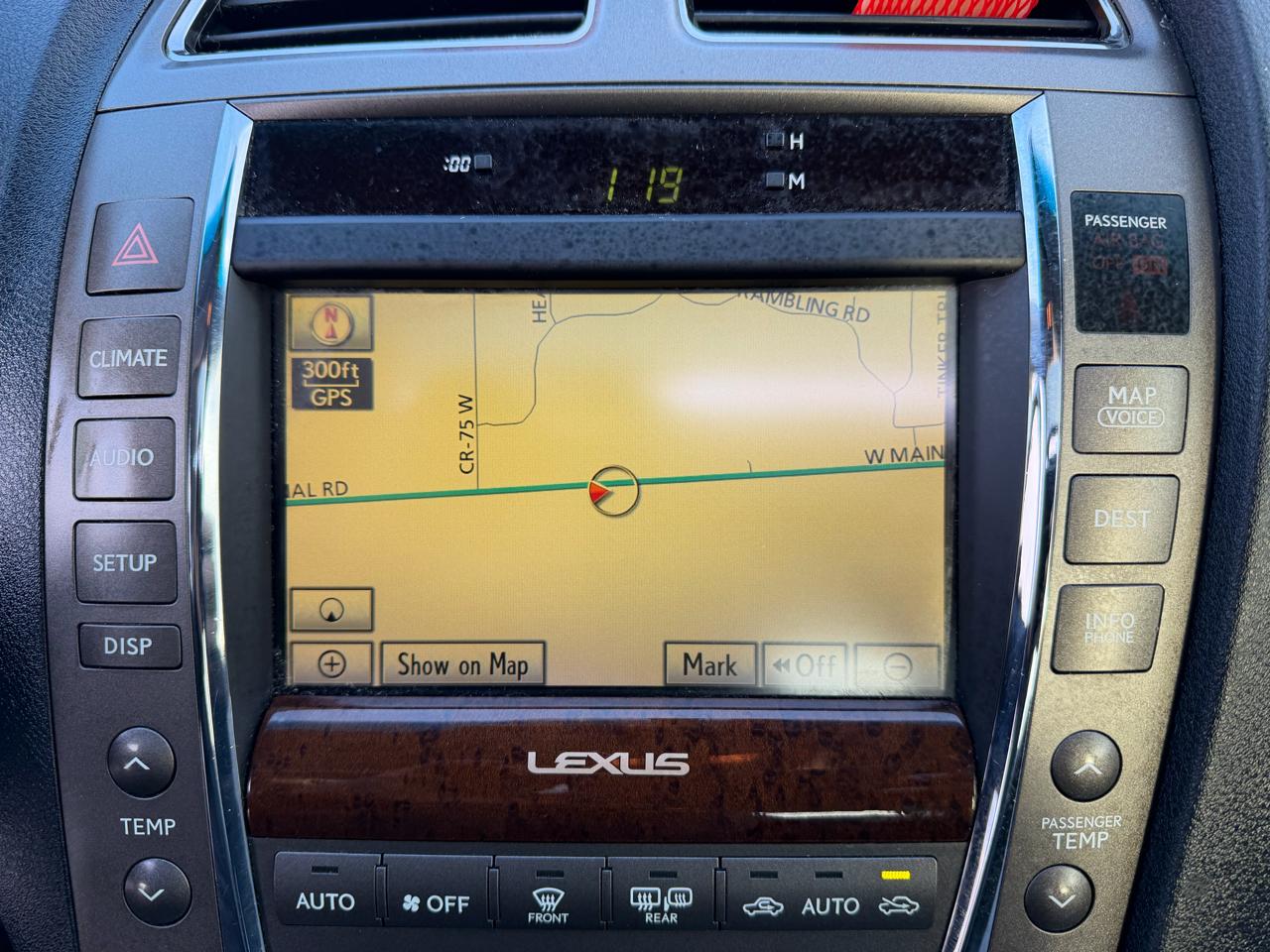 Lexus ES 350 4dr Sdn 2010