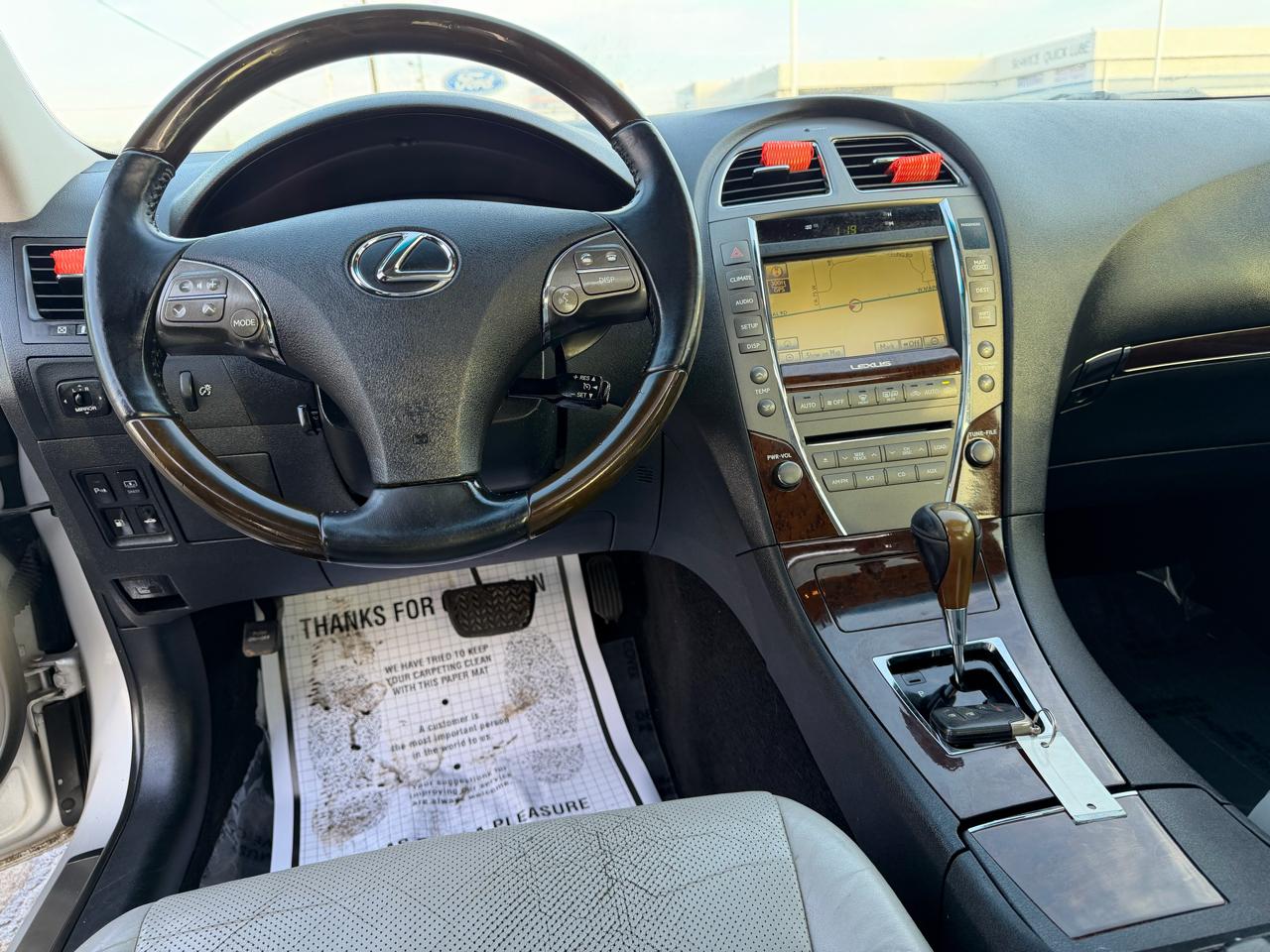 Lexus ES 350 4dr Sdn 2010