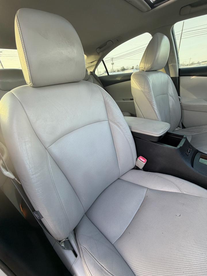 Lexus ES 350 4dr Sdn 2010