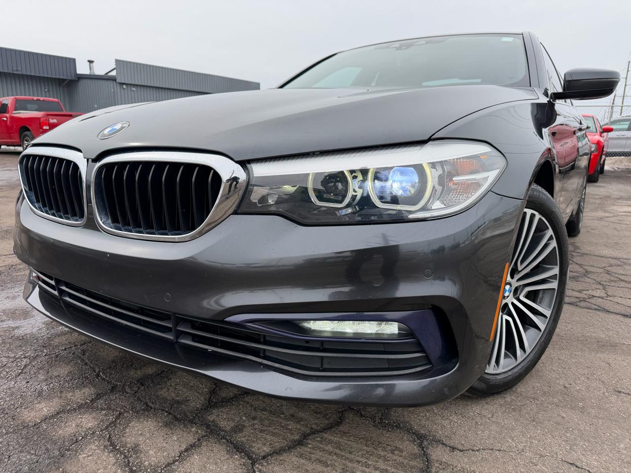 BMW 5 Series 530i xDrive Sedan 2018