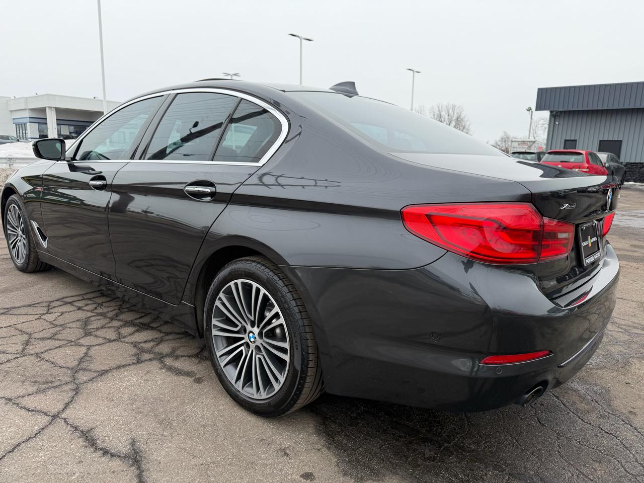 BMW 5 Series 530i xDrive Sedan 2018