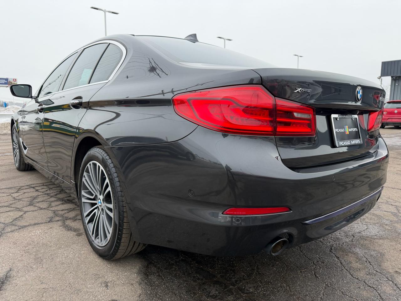 BMW 5 Series 530i xDrive Sedan 2018
