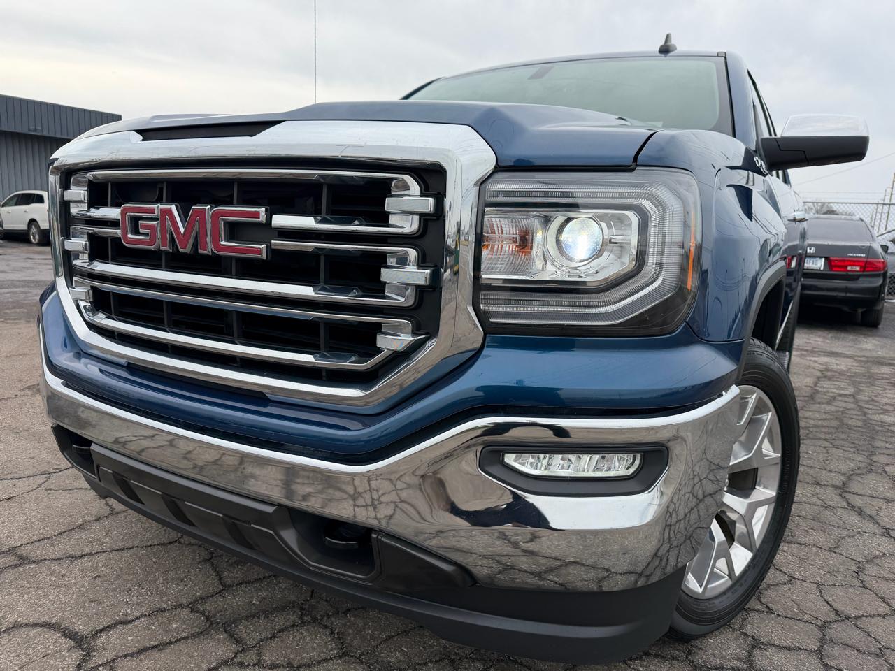 GMC Sierra 1500 4WD Double Cab 143.5" SLT 2017