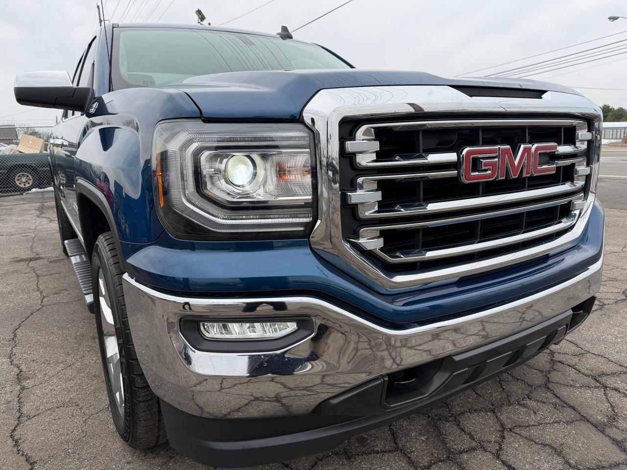 GMC Sierra 1500 4WD Double Cab 143.5" SLT 2017