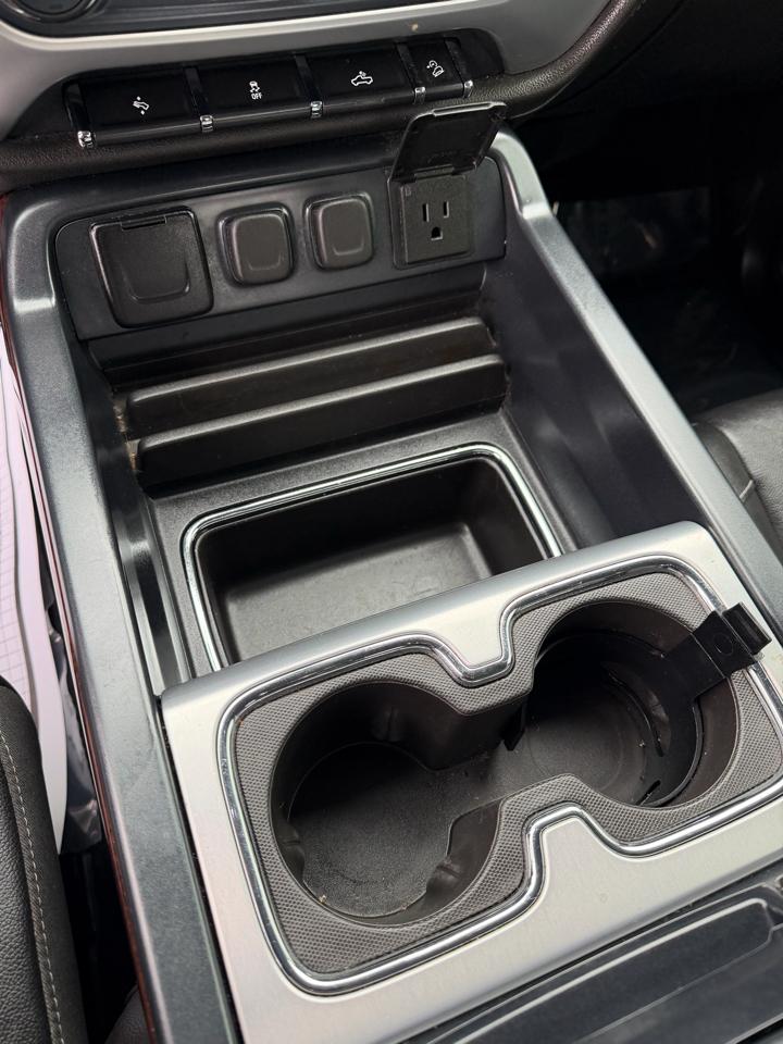 GMC Sierra 1500 4WD Double Cab 143.5" SLT 2017