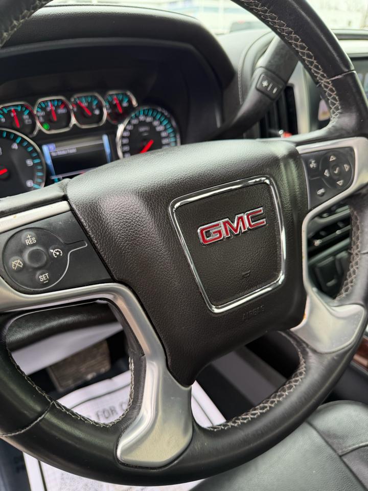 GMC Sierra 1500 4WD Double Cab 143.5" SLT 2017