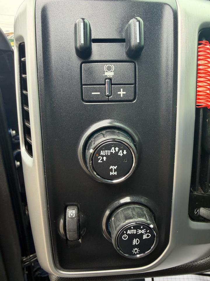 GMC Sierra 1500 4WD Double Cab 143.5" SLT 2017