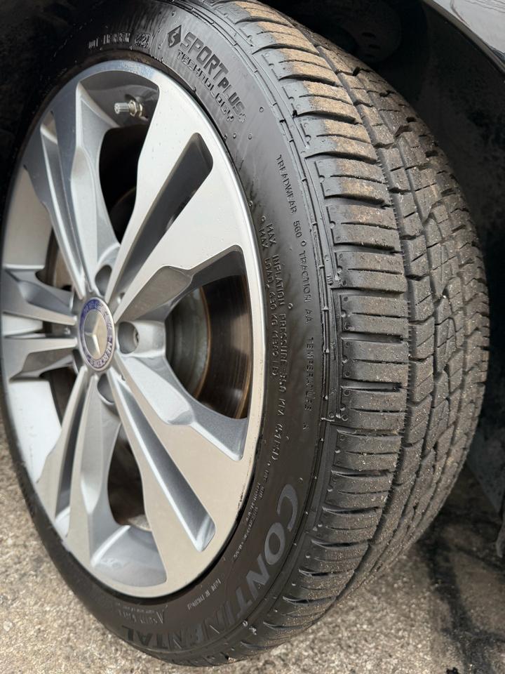 Mercedes-Benz CLA 4dr Sdn CLA 250 FWD 2016