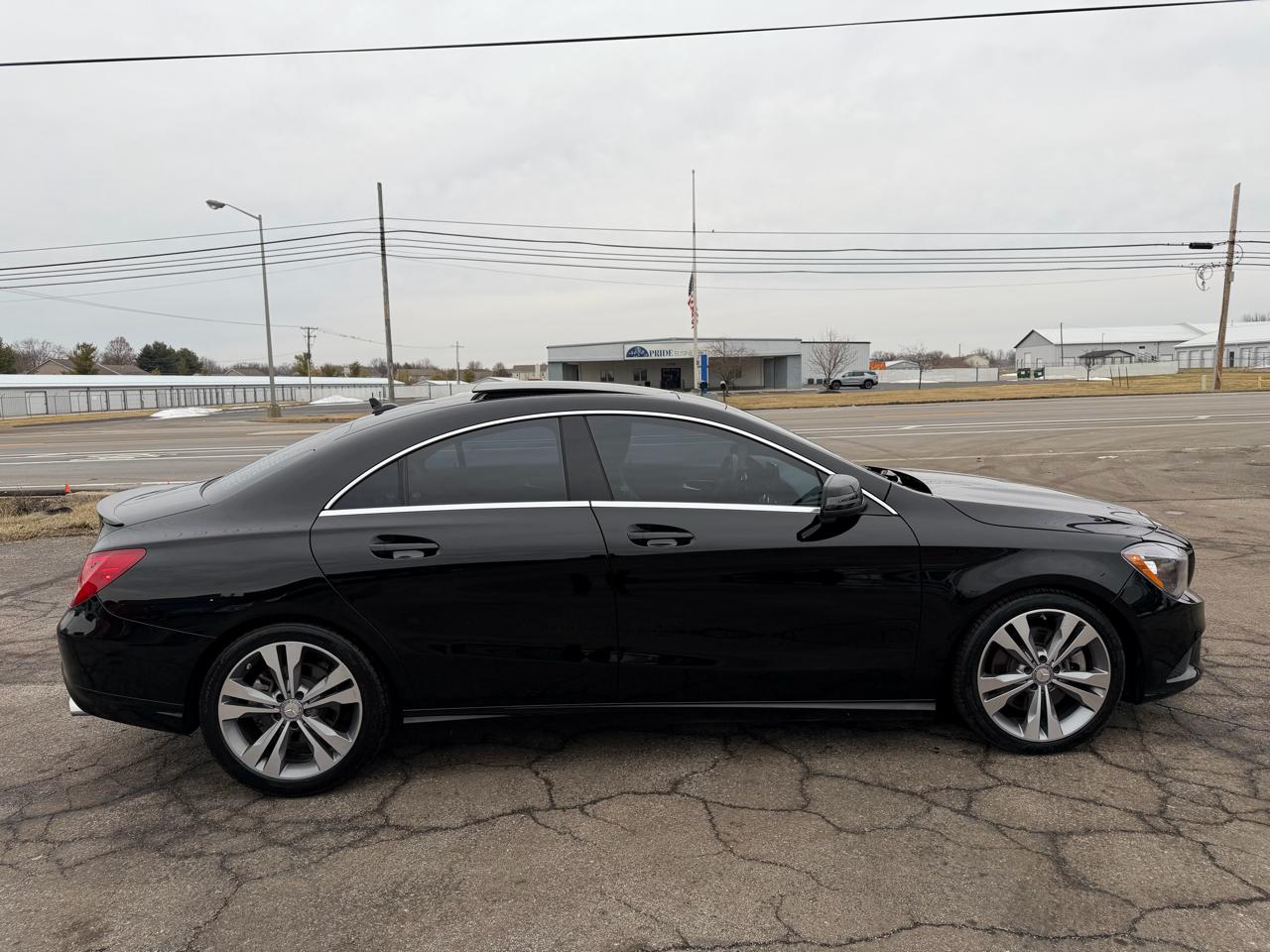 Mercedes-Benz CLA 4dr Sdn CLA 250 FWD 2016