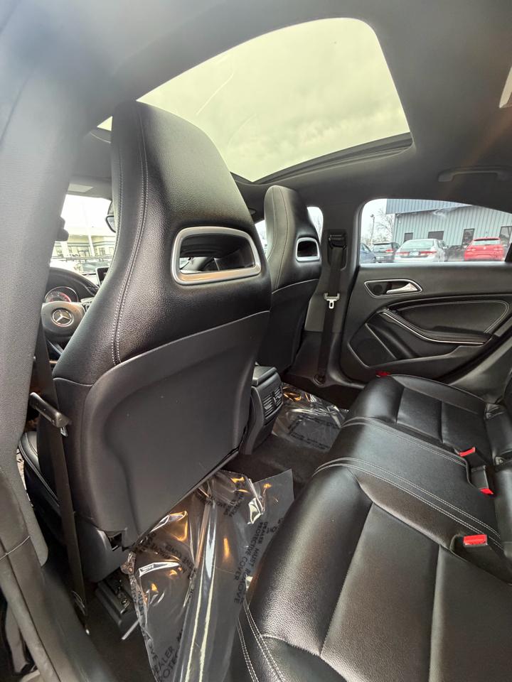Mercedes-Benz CLA 4dr Sdn CLA 250 FWD 2016