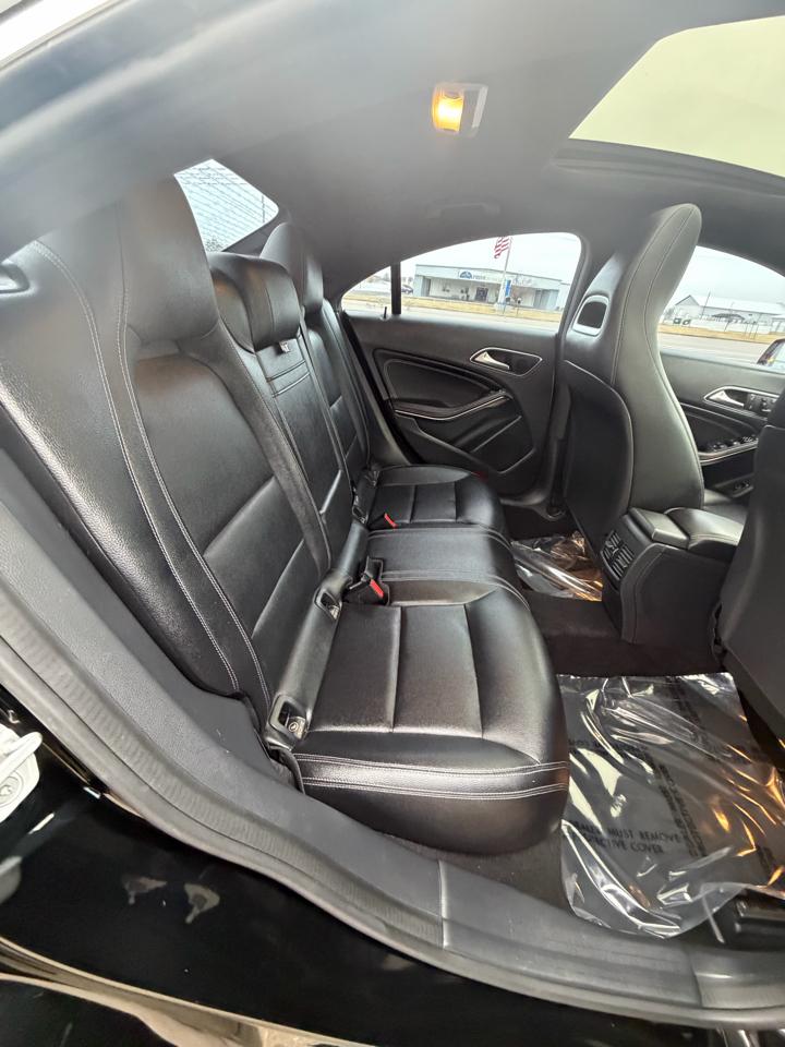 Mercedes-Benz CLA 4dr Sdn CLA 250 FWD 2016
