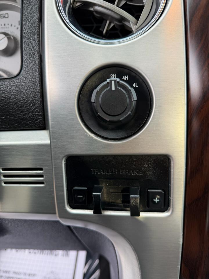 Ford F-150 4WD SuperCrew 145" Platinum 2010