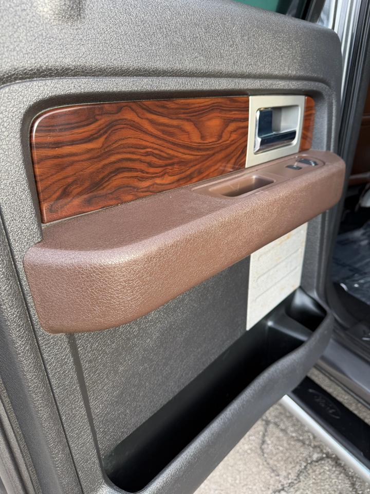 Ford F-150 4WD SuperCrew 145" Platinum 2010