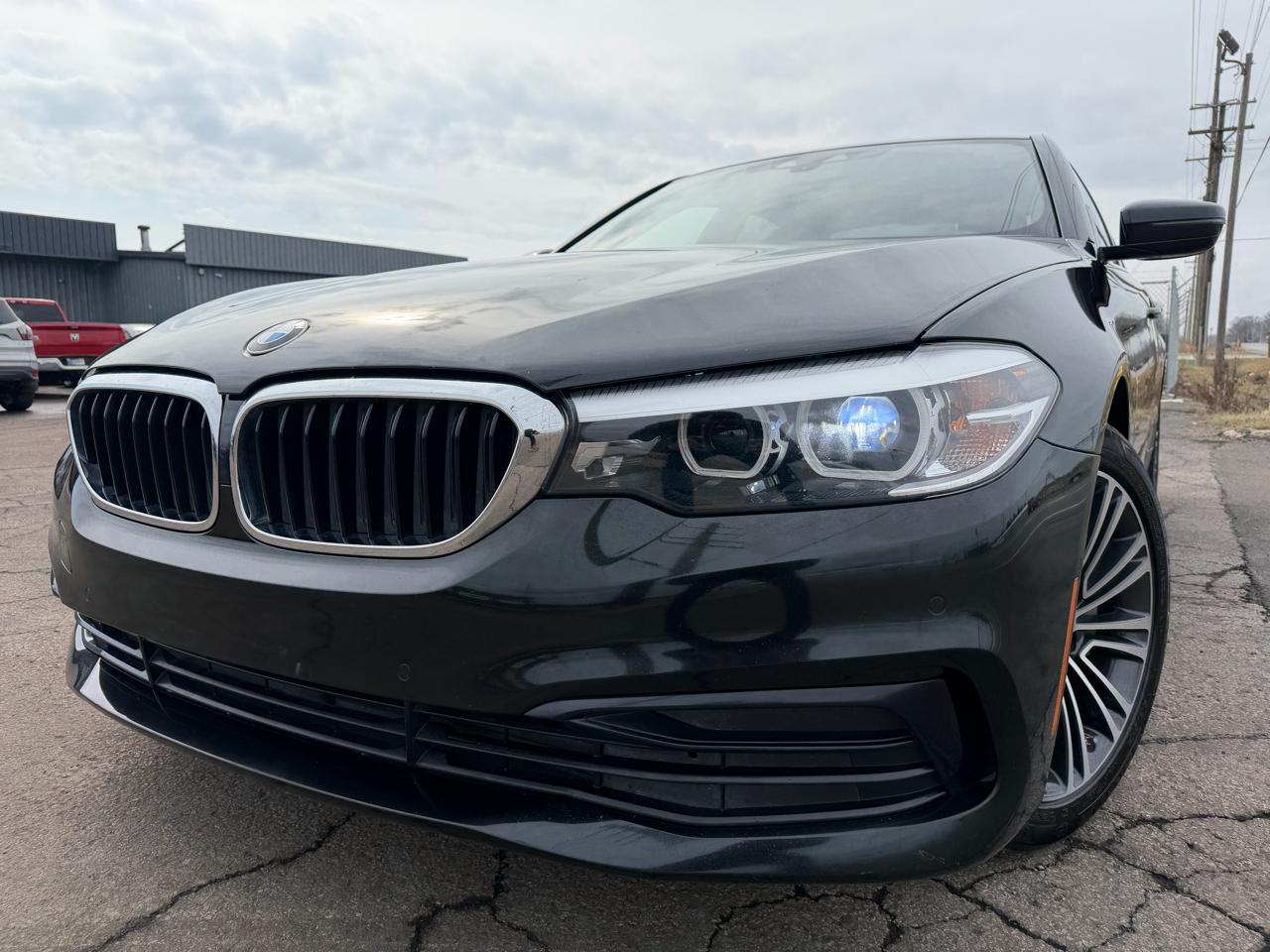 BMW 5 Series 530i Sedan 2019