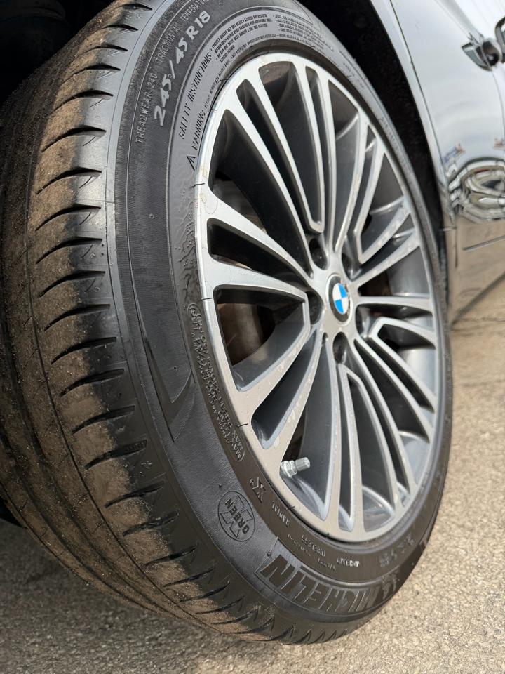 BMW 5 Series 530i Sedan 2019