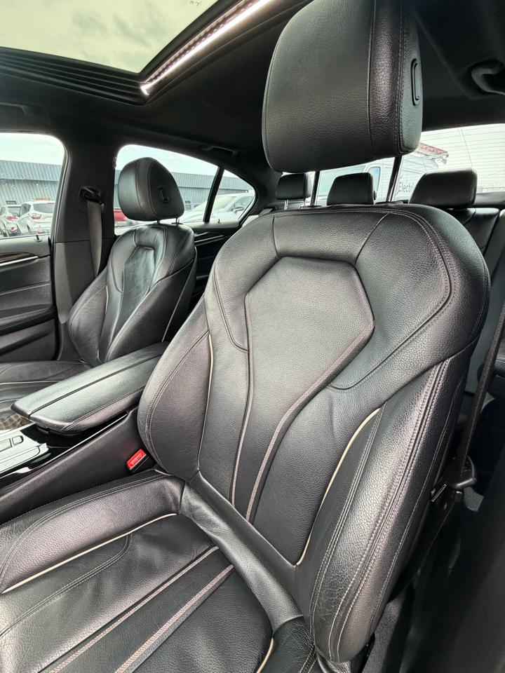 BMW 5 Series 530i Sedan 2019