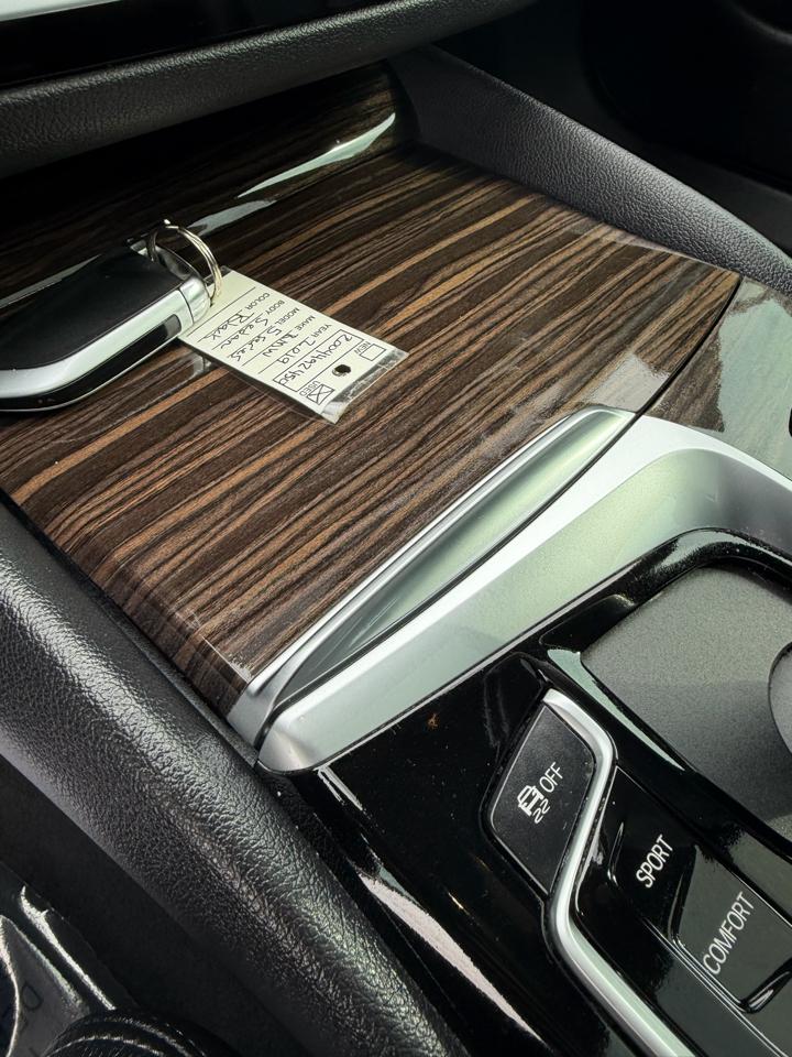 BMW 5 Series 530i Sedan 2019