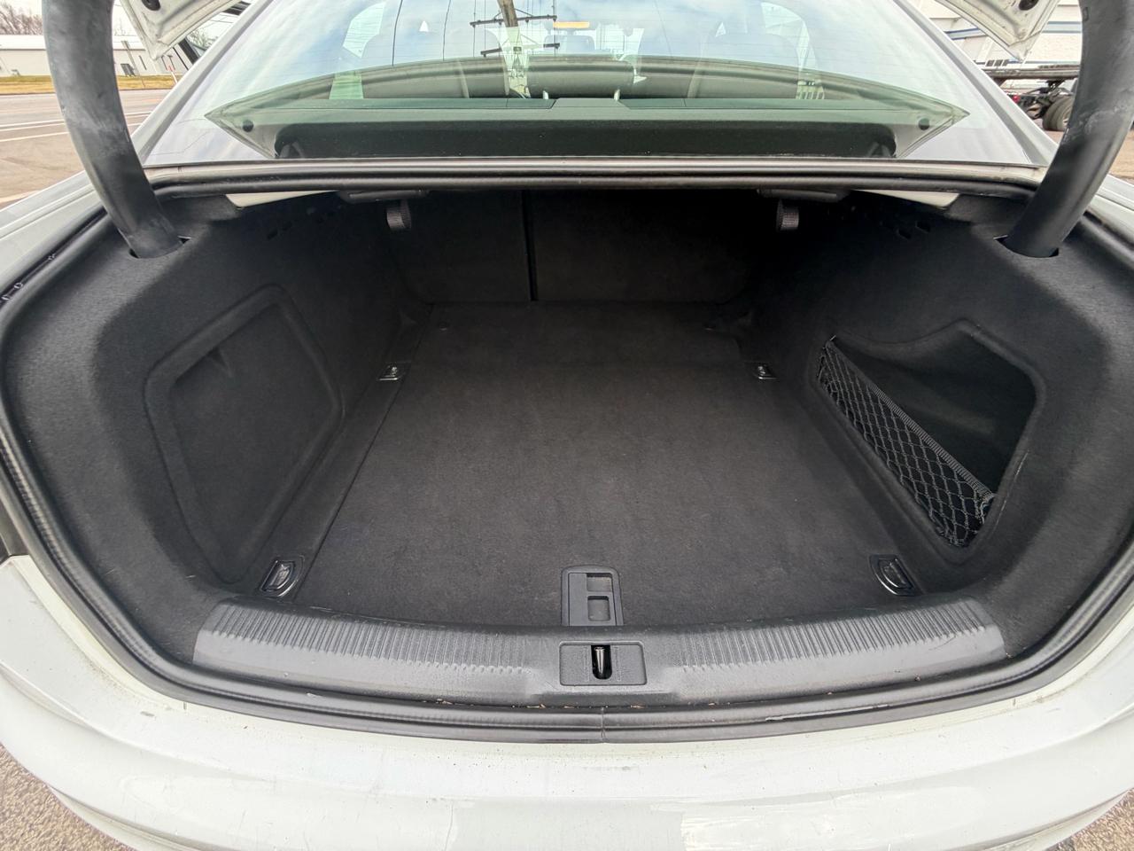 Audi A4 Auto quattro 2.0T Premium Plus 2016