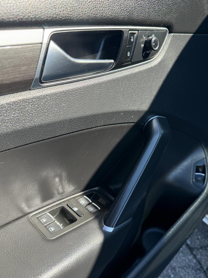 Volkswagen Passat 1.8T SE Auto 2017