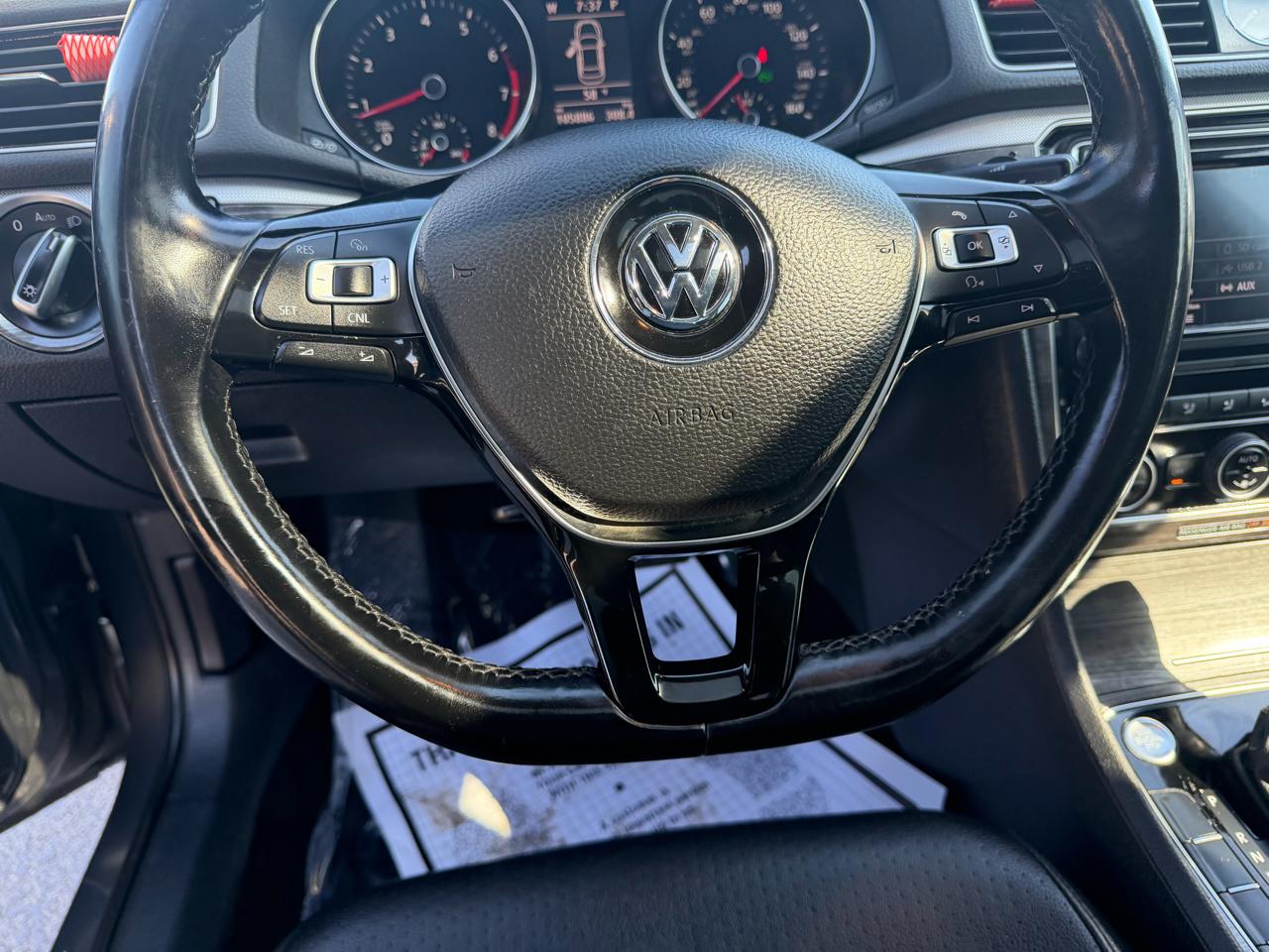 Volkswagen Passat 1.8T SE Auto 2017