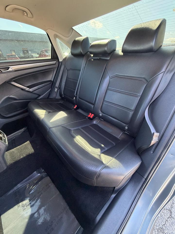 Volkswagen Passat 1.8T SE Auto 2017