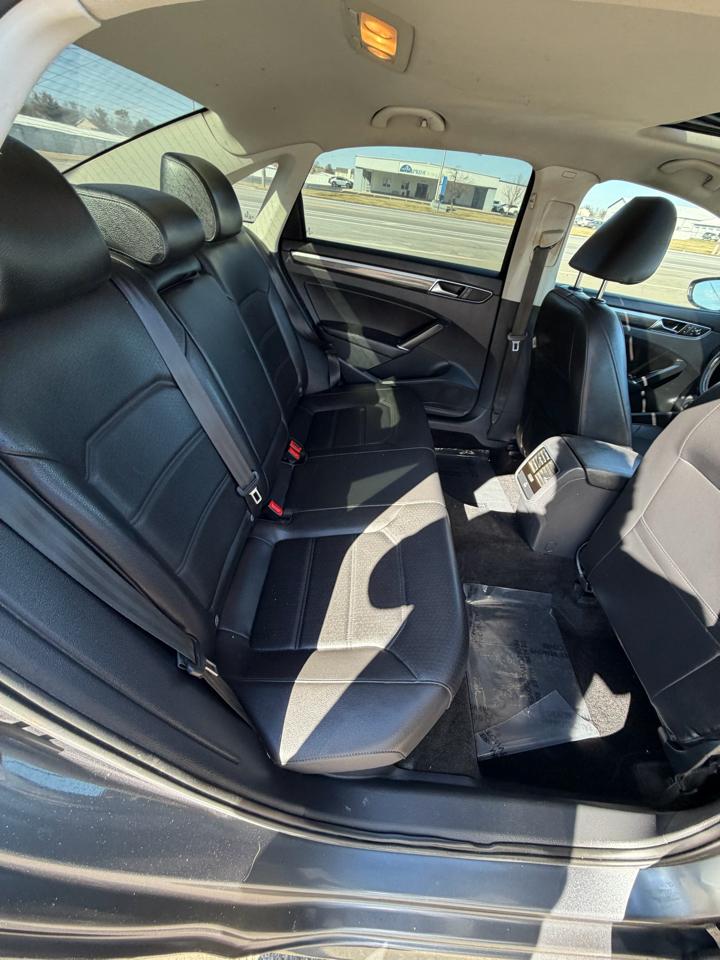 Volkswagen Passat 1.8T SE Auto 2017